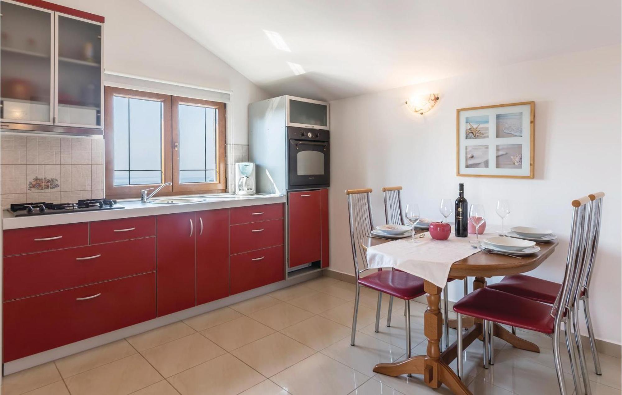 Pet Friendly Apartment In Koromacno With Wifi Dış mekan fotoğraf
