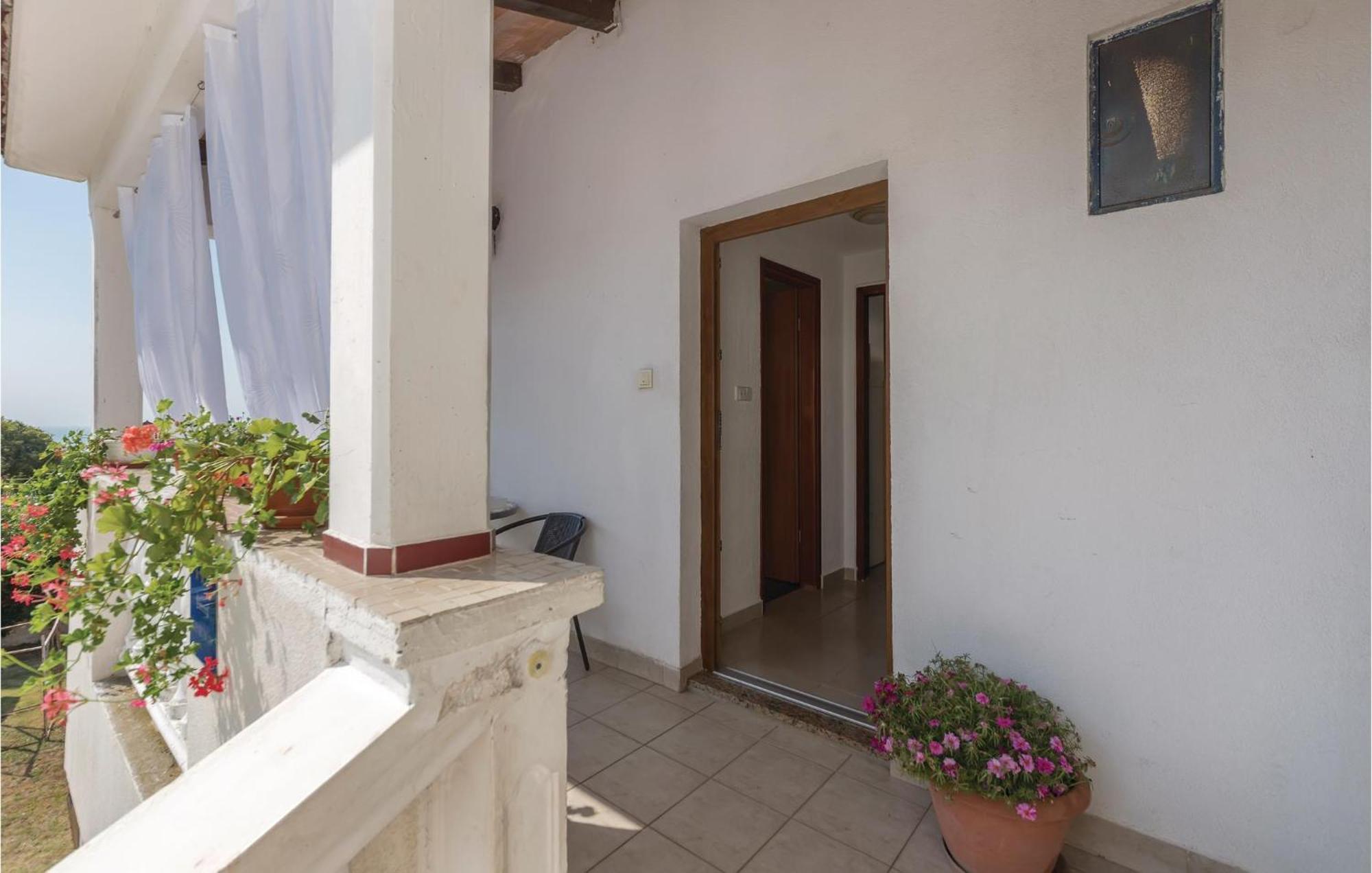 Pet Friendly Apartment In Koromacno With Wifi Dış mekan fotoğraf